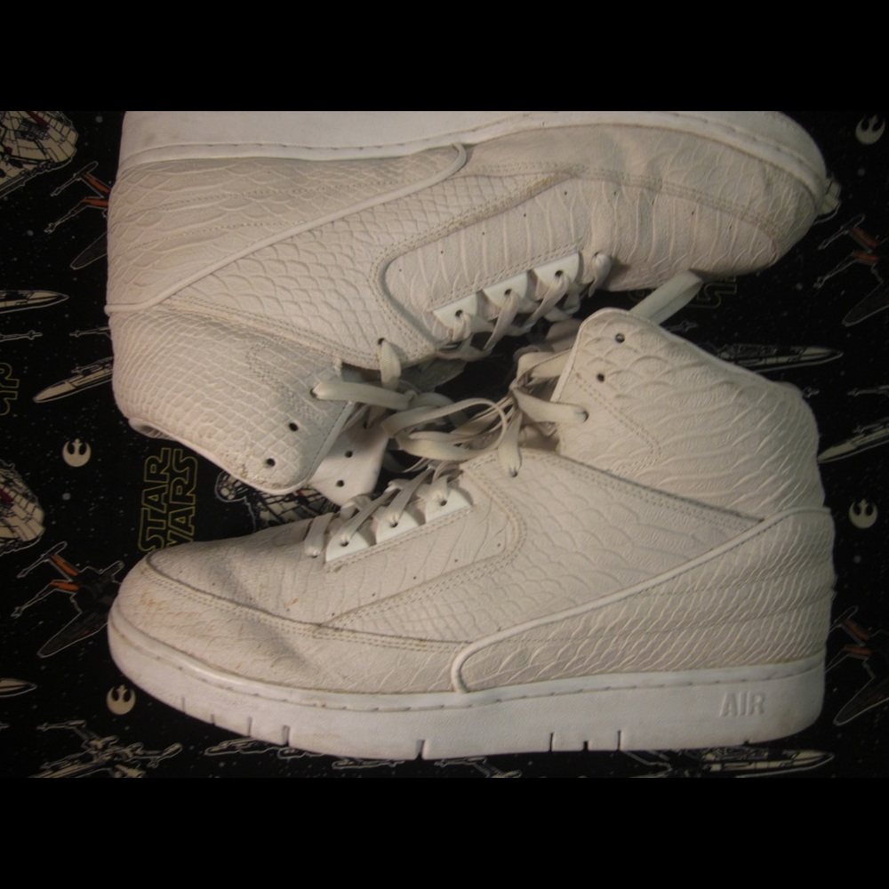 Nike Air Python Premium White Size 13 Mens 705066-100
